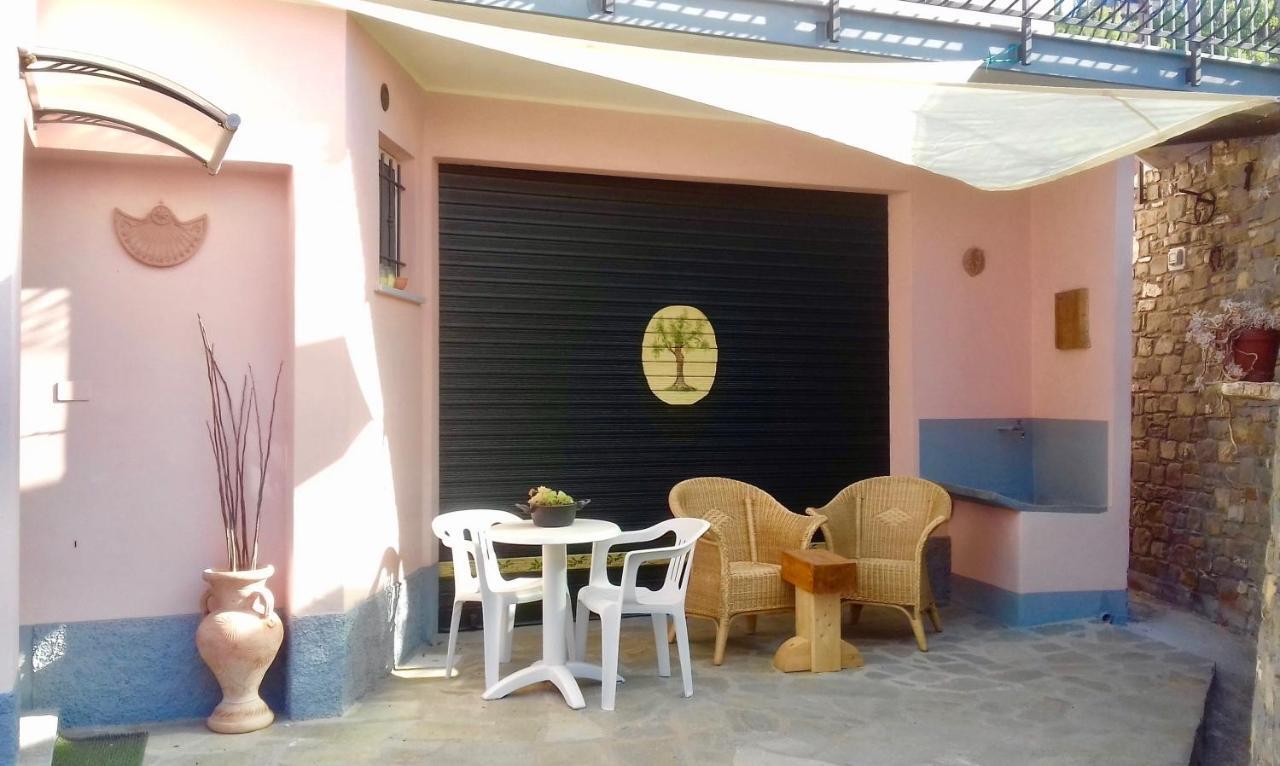 Appartamento Tra Gli Ulivi Molino Nuovo (Savona) Exterior foto